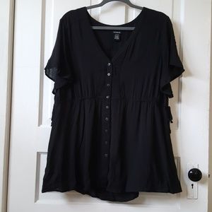 Torrid black crepe top